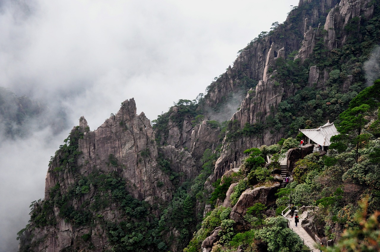 揭秘！2023年安徽黄山旅游价格全攻略，省钱攻略大公开！