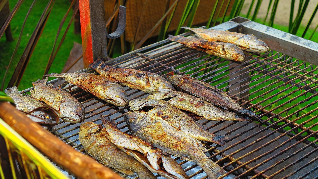 独家揭秘！醇香炸黄花鱼的完美烹饪步骤，让你大呼过瘾